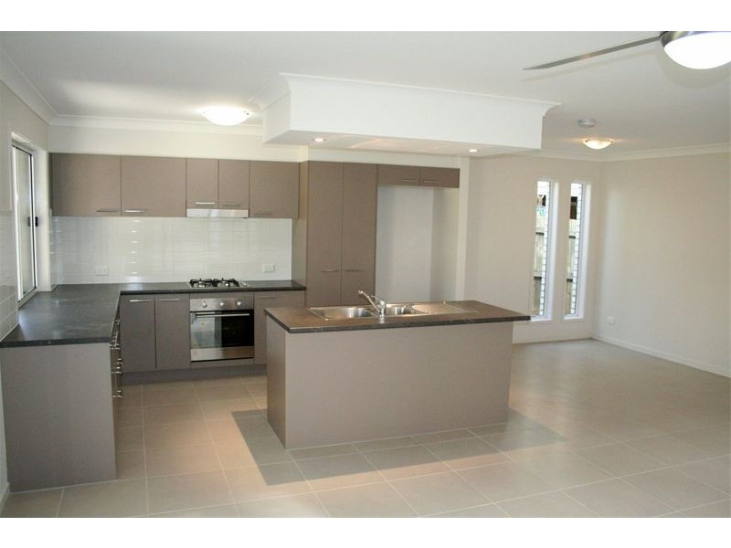 183 Strong Avenue, Graceville QLD 4075