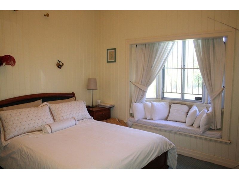 112 Park Terrace, Sherwood QLD 4075