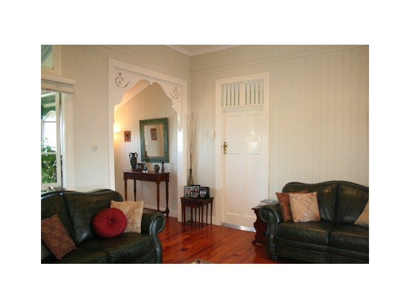 54 Austral Avenue, Graceville QLD 4075