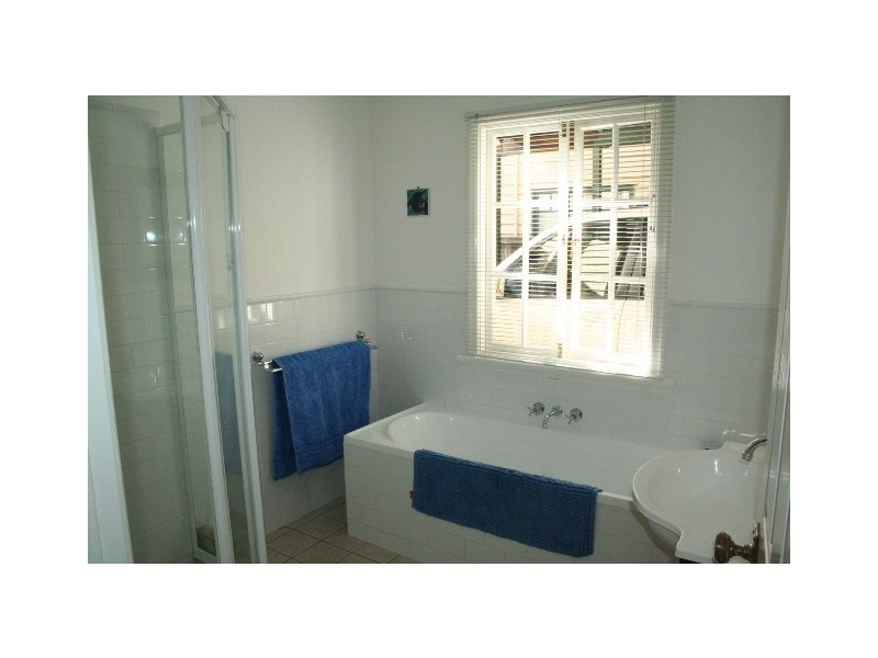 54 Austral Avenue, Graceville QLD 4075