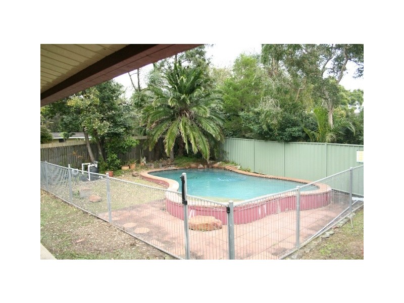 60 Bannerman St, Oxley QLD 4075