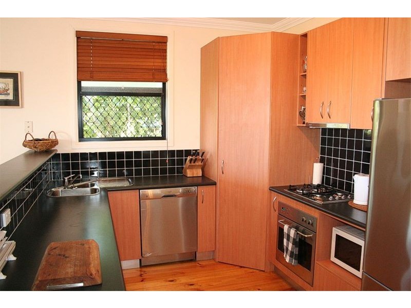 58 Central Avenue, Sherwood QLD 4075