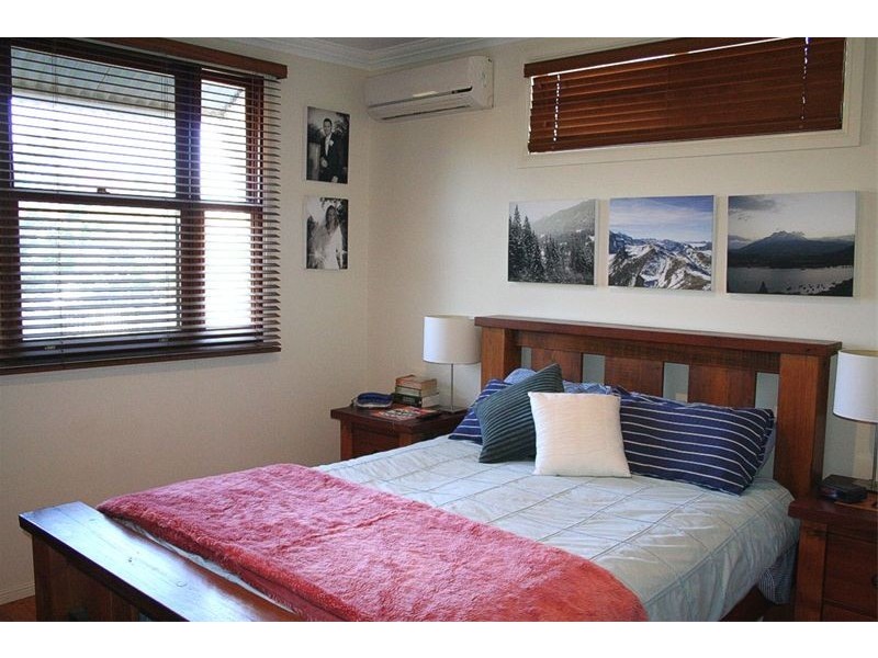 58 Central Avenue, Sherwood QLD 4075