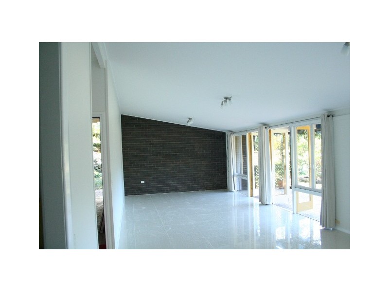 4 Eddystone Rd, Corinda QLD 4075