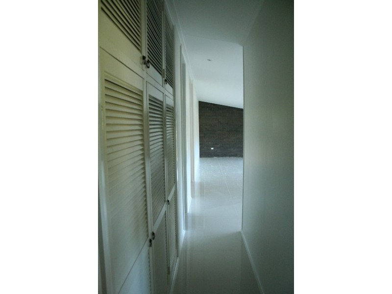 4 Eddystone Rd, Corinda QLD 4075