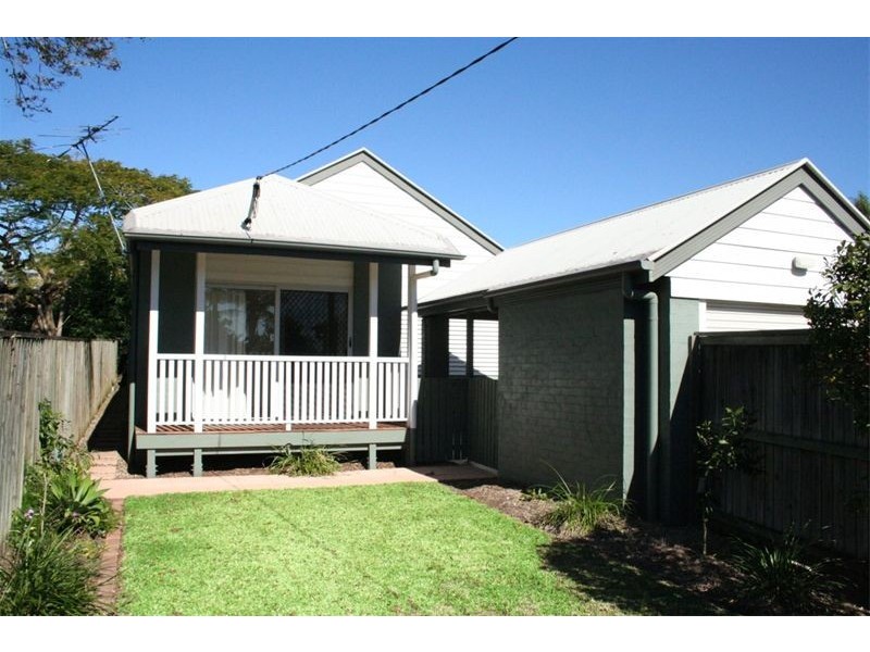 143 Long Street East, Graceville QLD 4075