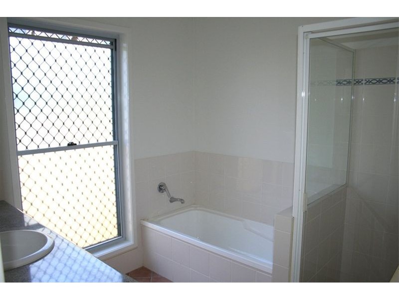 143 Long Street East, Graceville QLD 4075