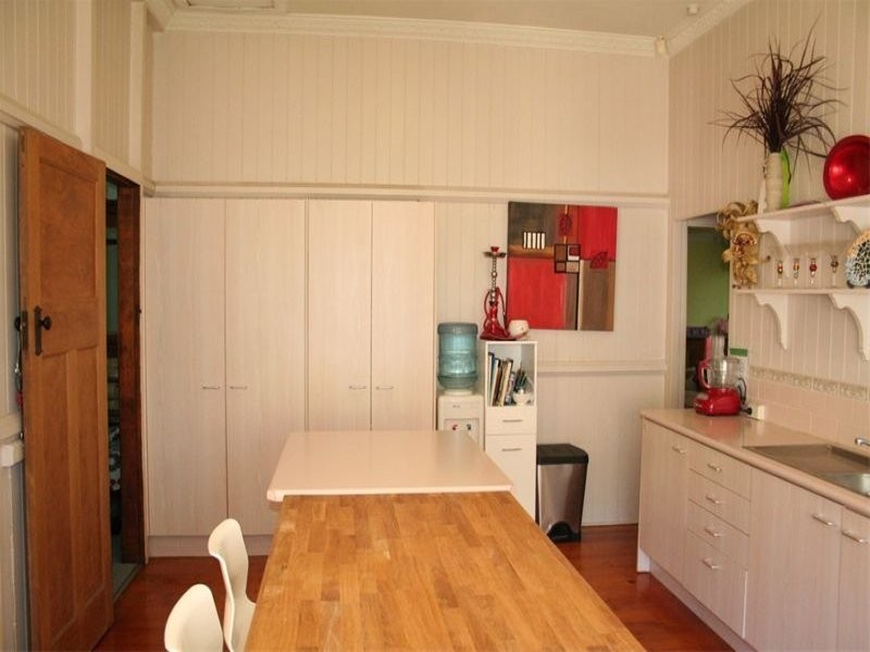112 Park Terrace, Sherwood QLD 4075