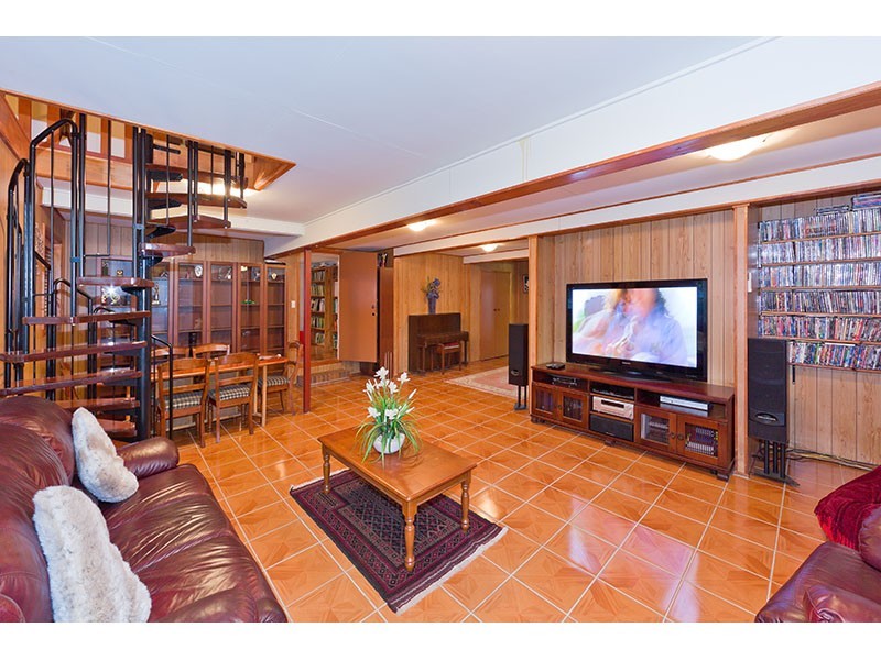 57 Nelson Street, Corinda QLD 4075