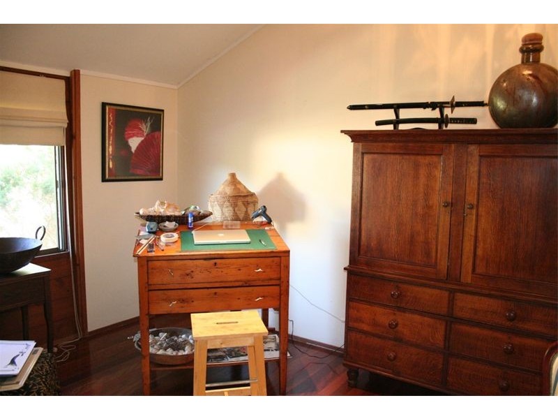 10 Bejimba Street, Kenmore QLD 4069