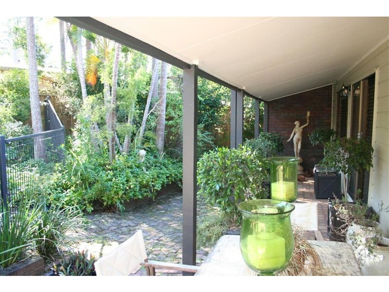 10 Bejimba Street, Kenmore QLD 4069