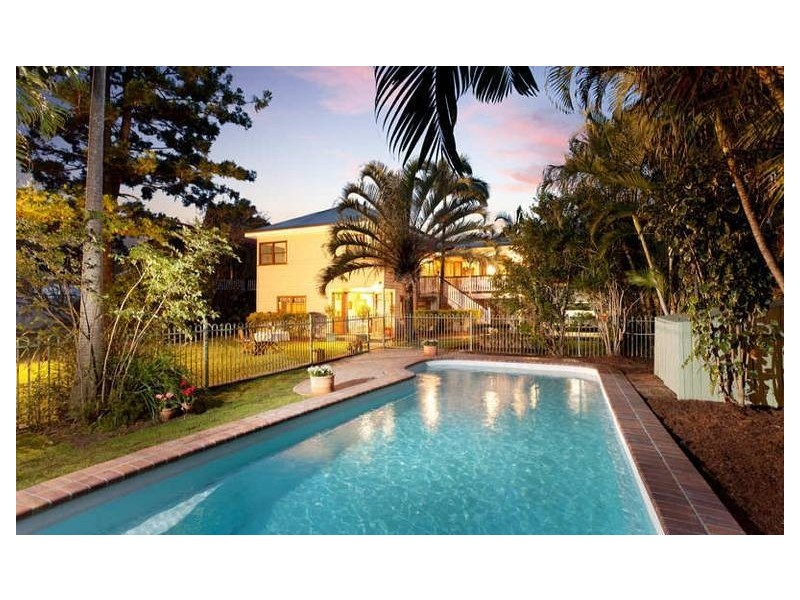 82 Hargreaves Avenue, Chelmer QLD 4068