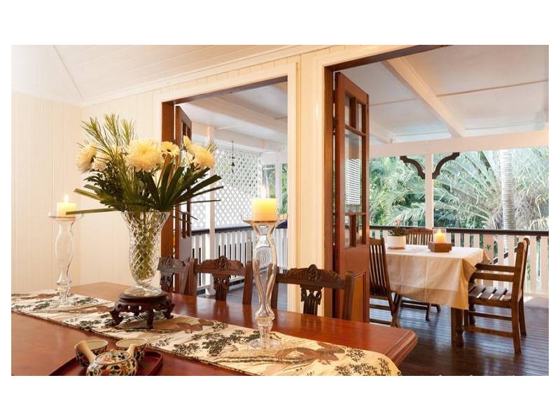 82 Hargreaves Avenue, Chelmer QLD 4068