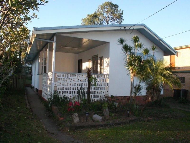 63 Camelot Street, Tennyson QLD 4105