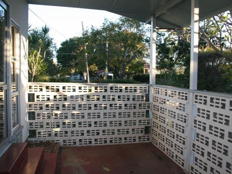 63 Camelot Street, Tennyson QLD 4105