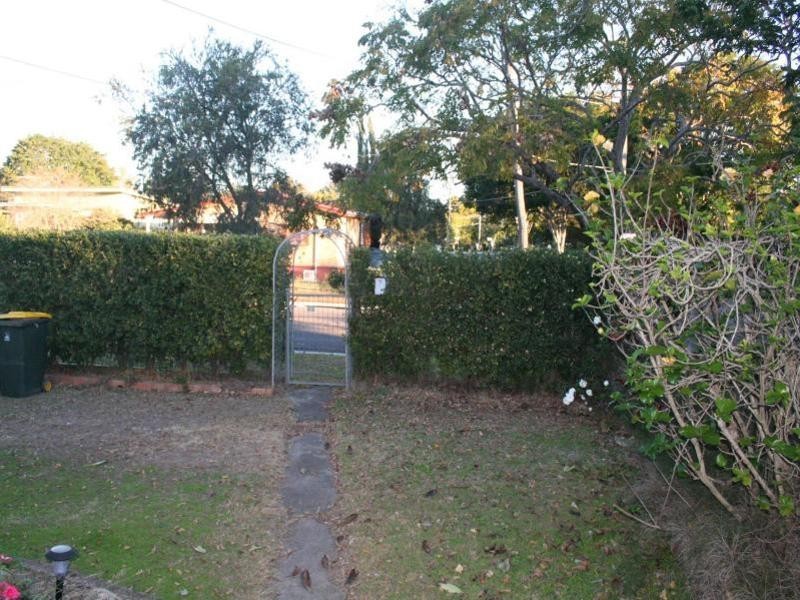 63 Camelot Street, Tennyson QLD 4105