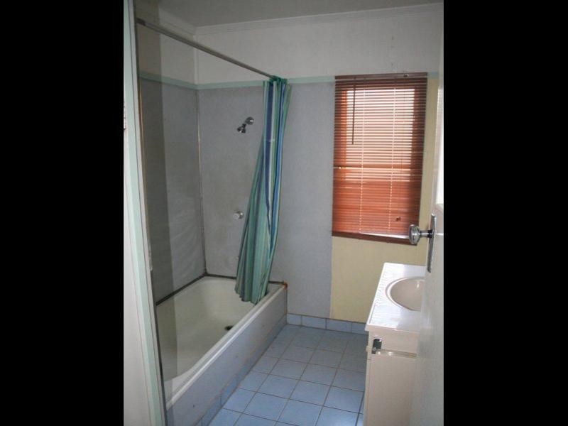 63 Camelot Street, Tennyson QLD 4105