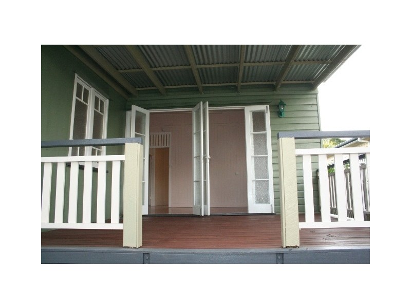 23 Chancellor Street, Sherwood QLD 4075