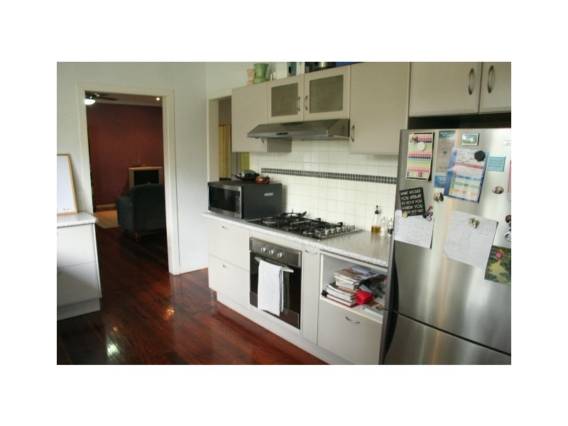 42 Blackheath Rd, Oxley QLD 4075