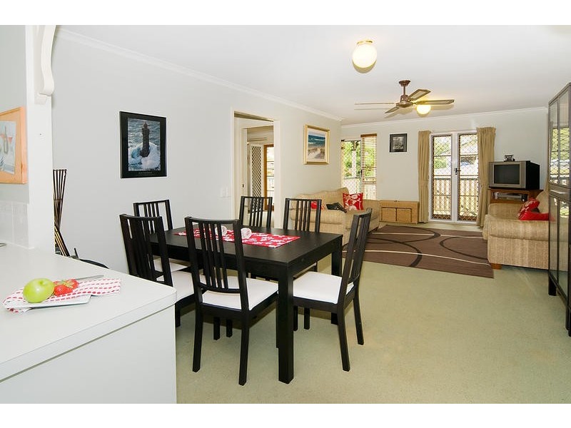 101 Dewar Terrace, Sherwood QLD 4075