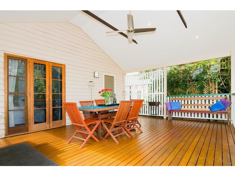 101 Dewar Terrace, Sherwood QLD 4075
