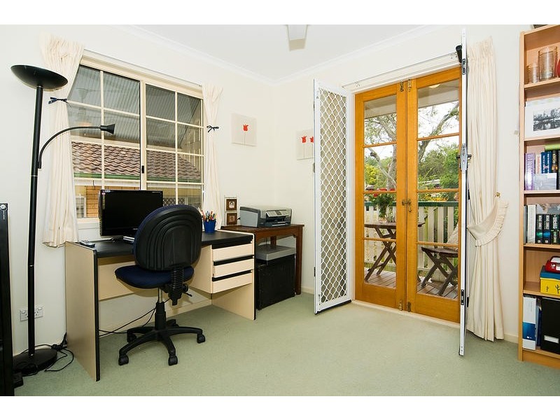 101 Dewar Terrace, Sherwood QLD 4075