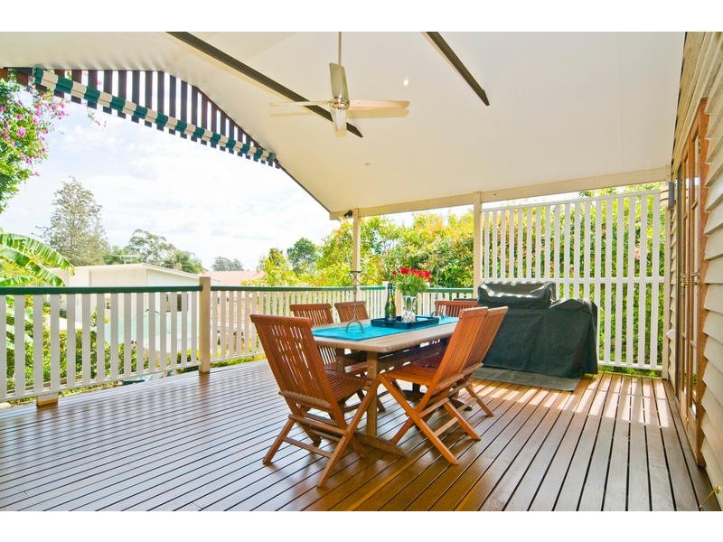 101 Dewar Terrace, Sherwood QLD 4075