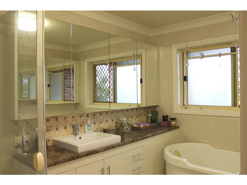 11/27 Swann Road, Taringa QLD 4068