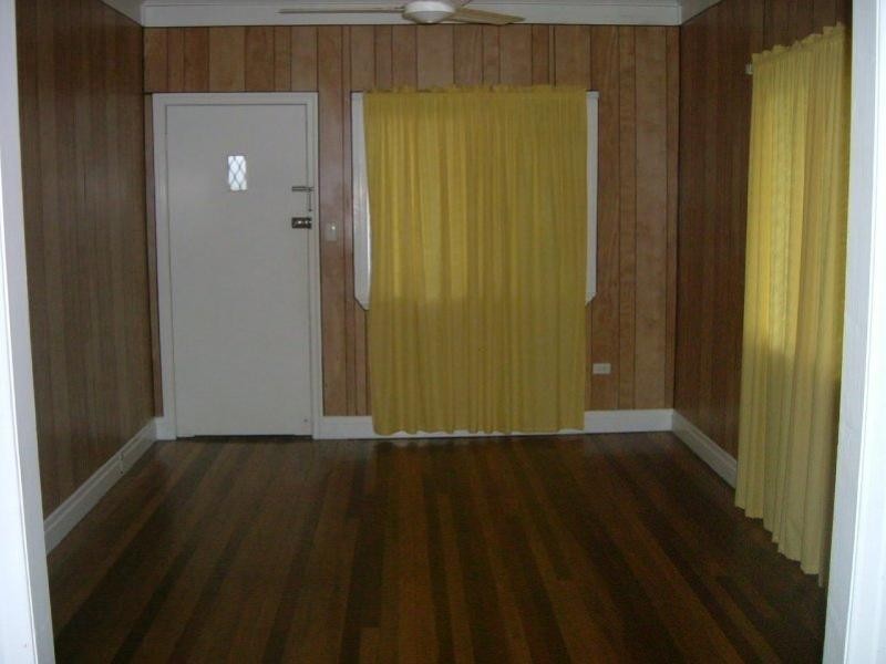 56 Graceville Avenue, Graceville QLD 4075