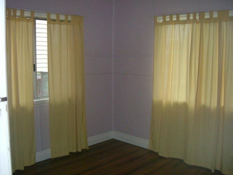 56 Graceville Avenue, Graceville QLD 4075