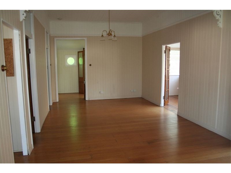 698 Oxley Road, Corinda QLD 4075