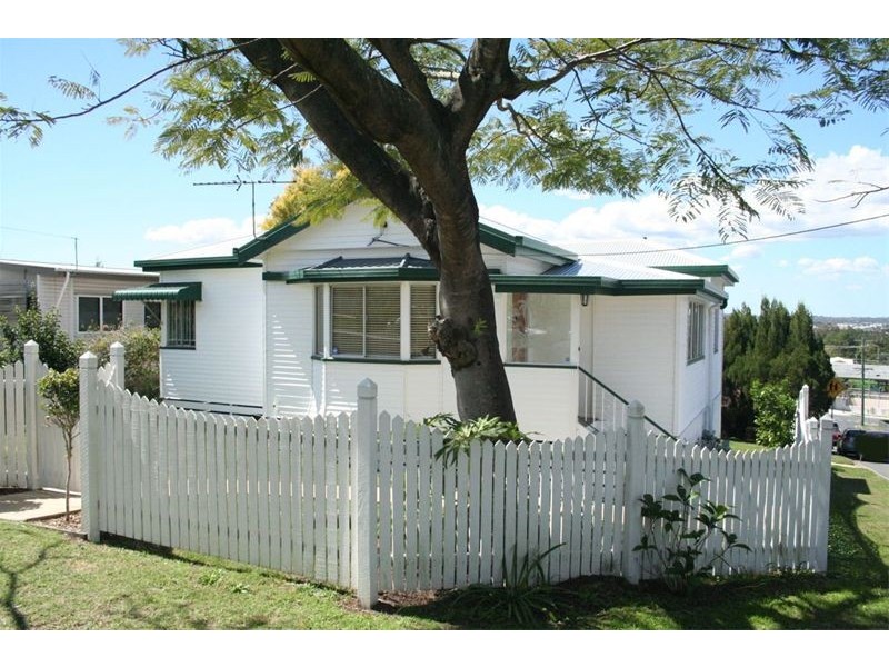 31 Blackheath Road, Oxley QLD 4075