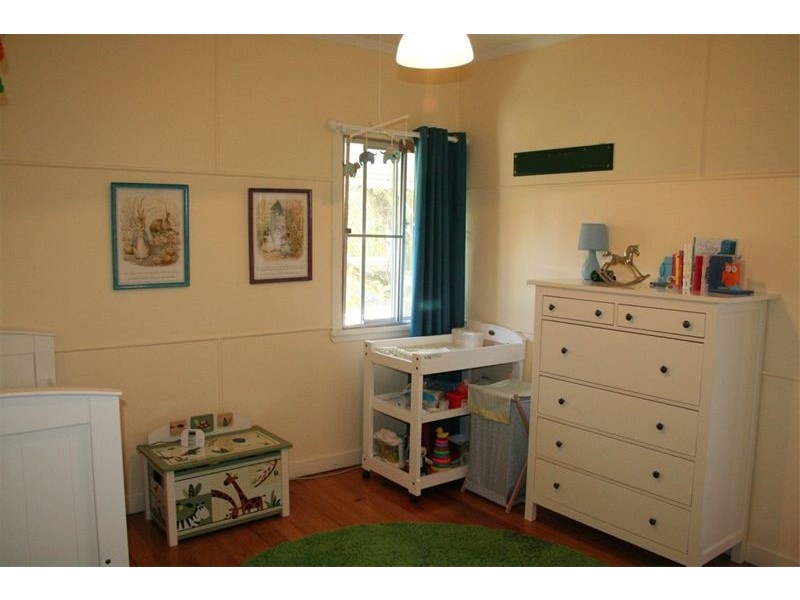 31 Blackheath Road, Oxley QLD 4075