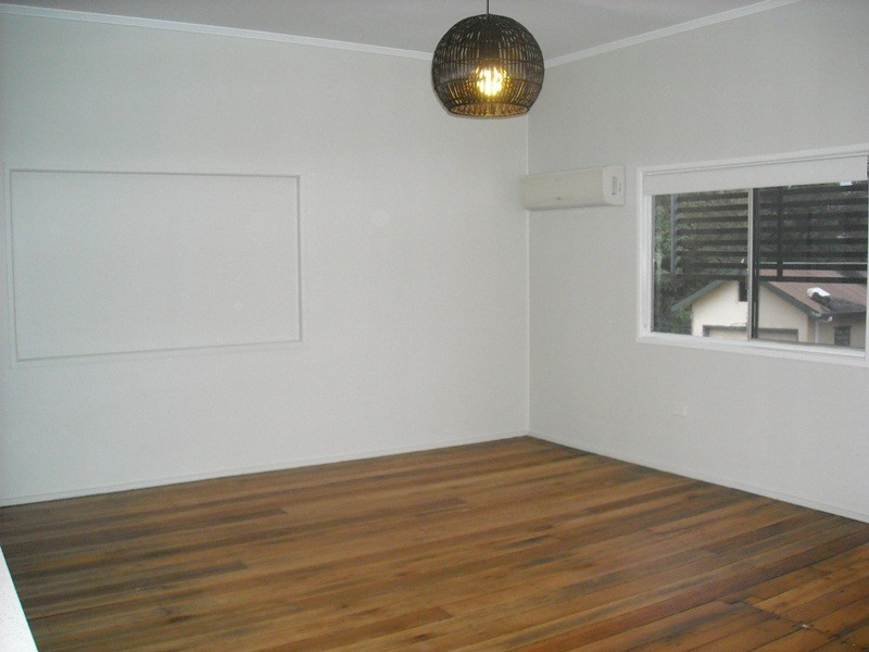 14 Cook Street, Oxley QLD 4075