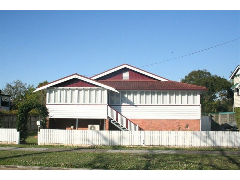 24 Park Tce, Sherwood QLD 4075