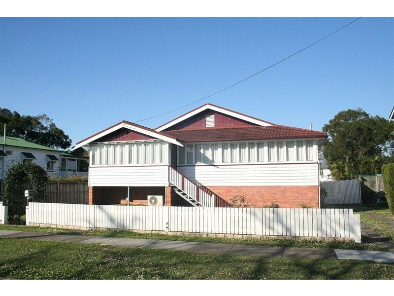 24 Park Tce, Sherwood QLD 4075