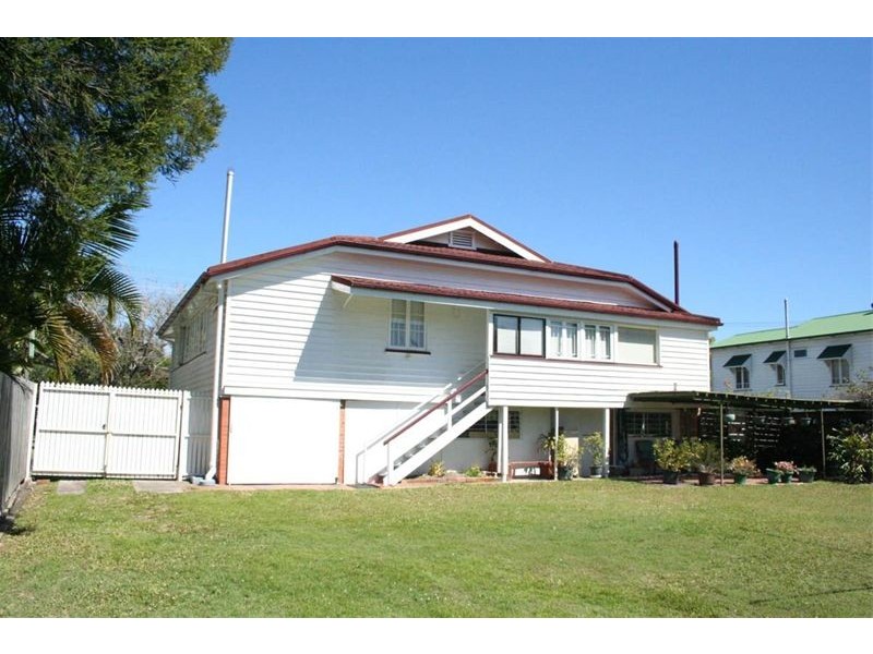 24 Park Tce, Sherwood QLD 4075