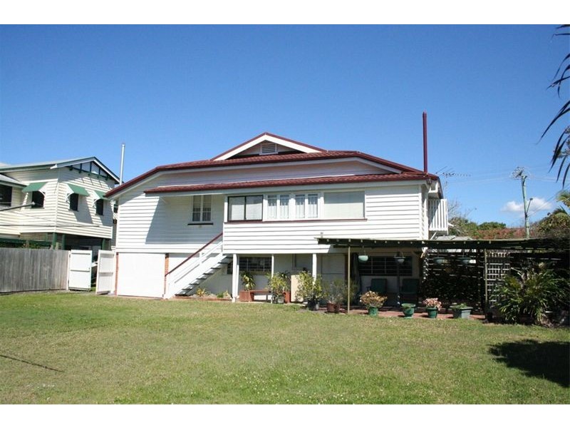 24 Park Tce, Sherwood QLD 4075