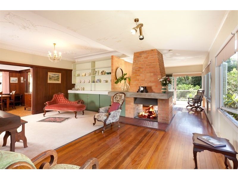 25 McCaul St, Taringa QLD 4068