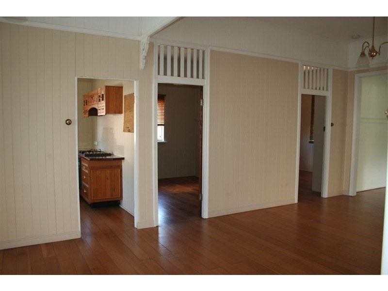 698 Oxley Road, Corinda QLD 4075