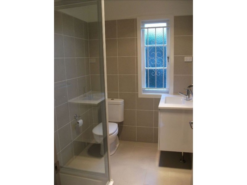 99 Hargreaves Ave, Chelmer QLD 4068