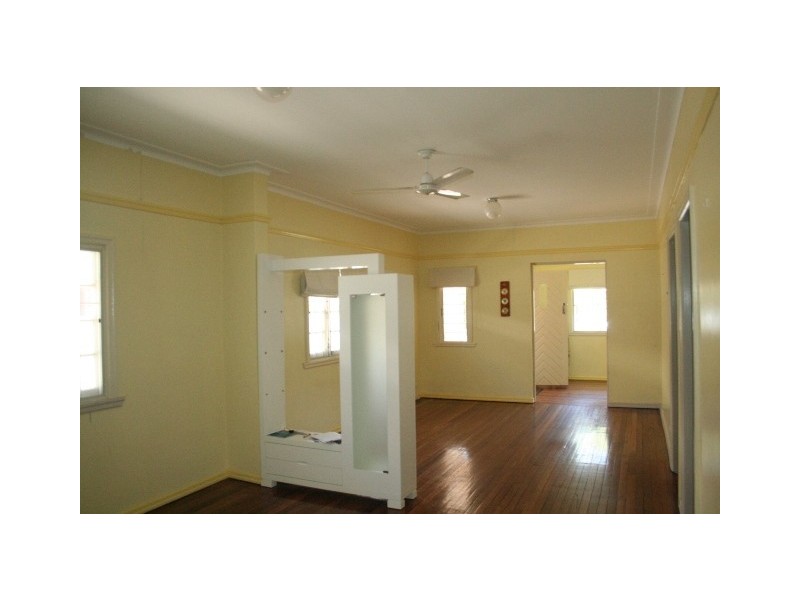 66 Mortlake Road, Graceville QLD 4075