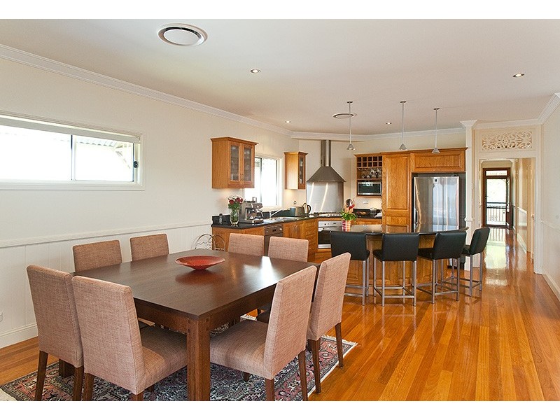 62 Plumer Street, Sherwood QLD 4075