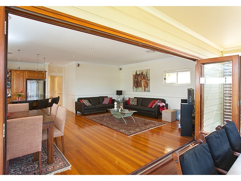 62 Plumer Street, Sherwood QLD 4075