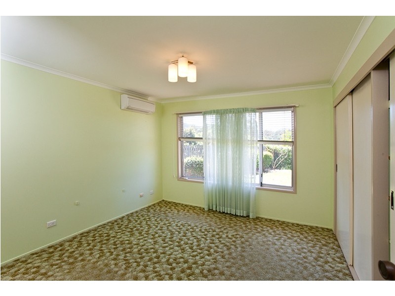 23 Moondarra Street, Chapel Hill QLD 4069