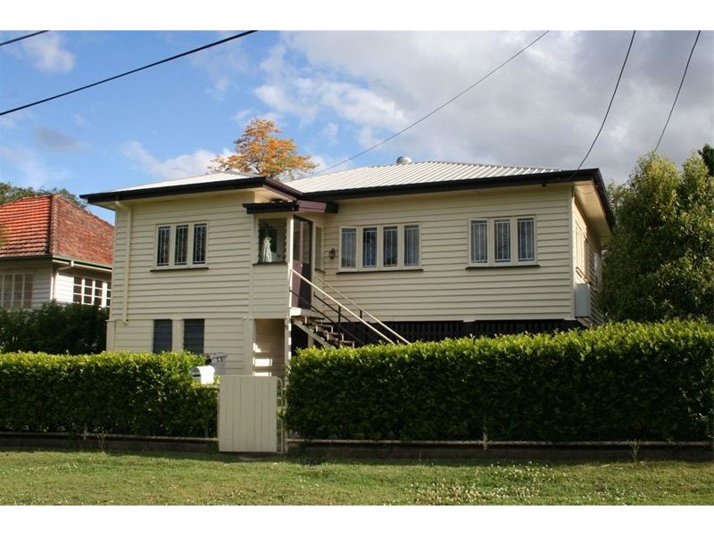 51 Waratah Avenue, Graceville QLD 4075