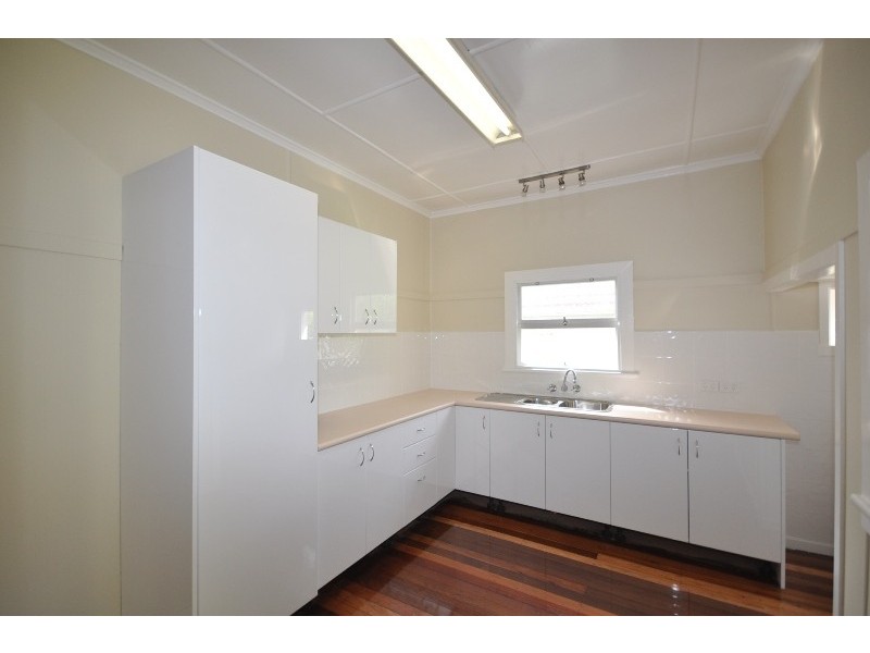 51 Waratah Avenue, Graceville QLD 4075