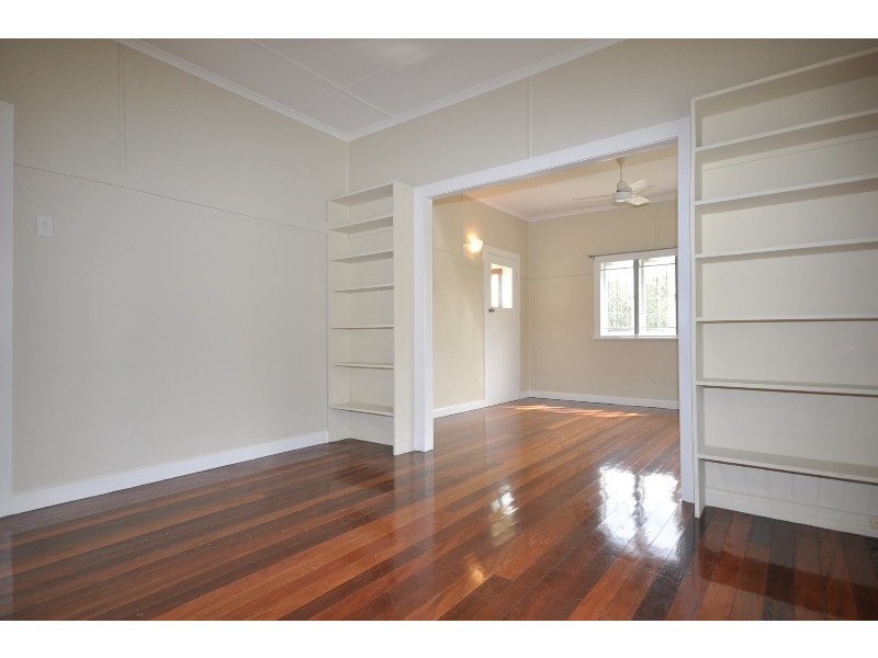 51 Waratah Avenue, Graceville QLD 4075
