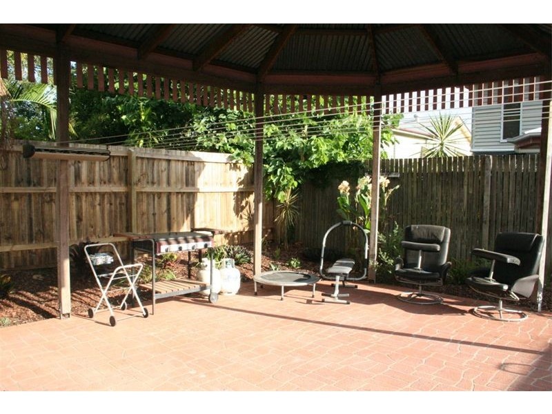 91 Graceville Ave, Graceville QLD 4075