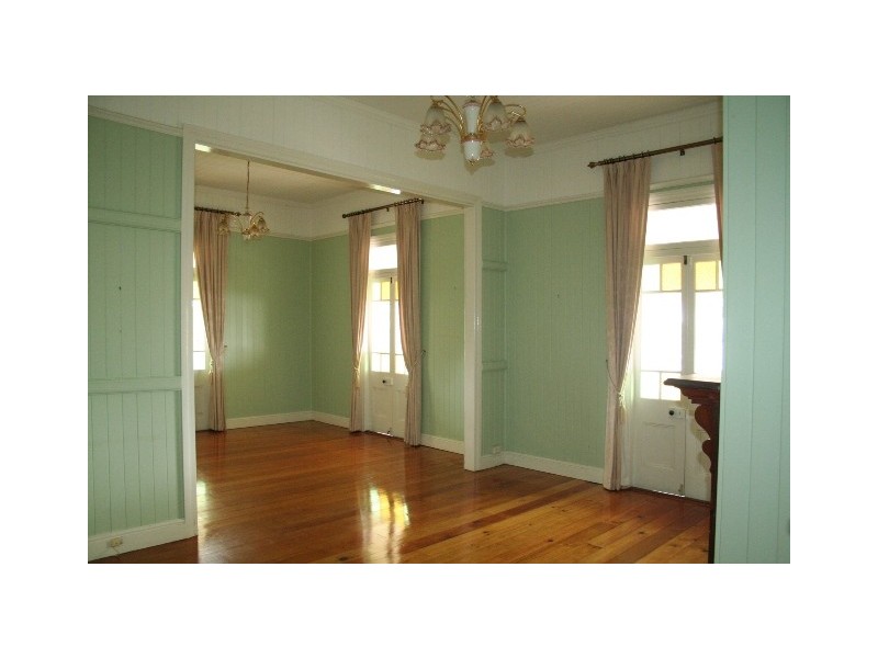 60 Skew Street, Sherwood QLD 4075